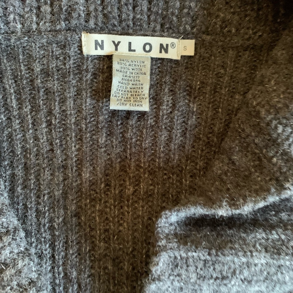 Cardigan - Picture 2 of 4